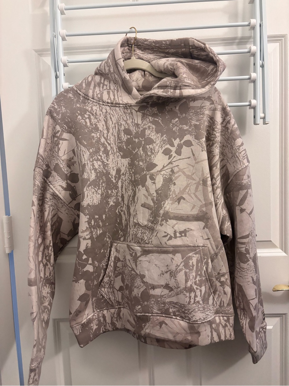 Men's Crewneck Hoodie in Taupe Camouflage Print